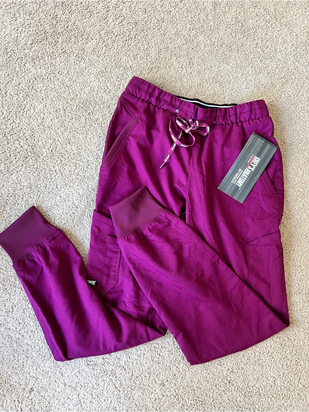 NWT Grey’s Anatomy Jogger Scrubs - XS